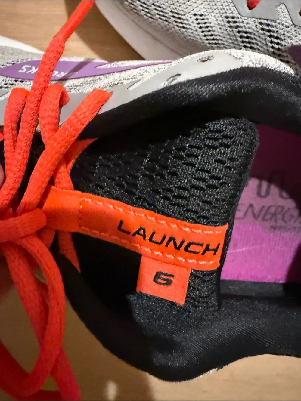 Brooks Launch 6 Women Sz 9.5 B